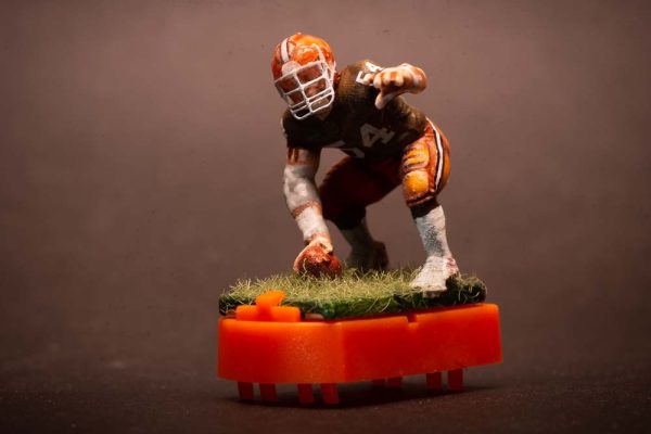 Tom DeLeone Cleveland Browns Center figure for electric football