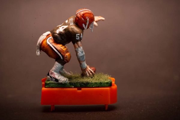 Tom DeLeone Cleveland Browns Center figure for electric football